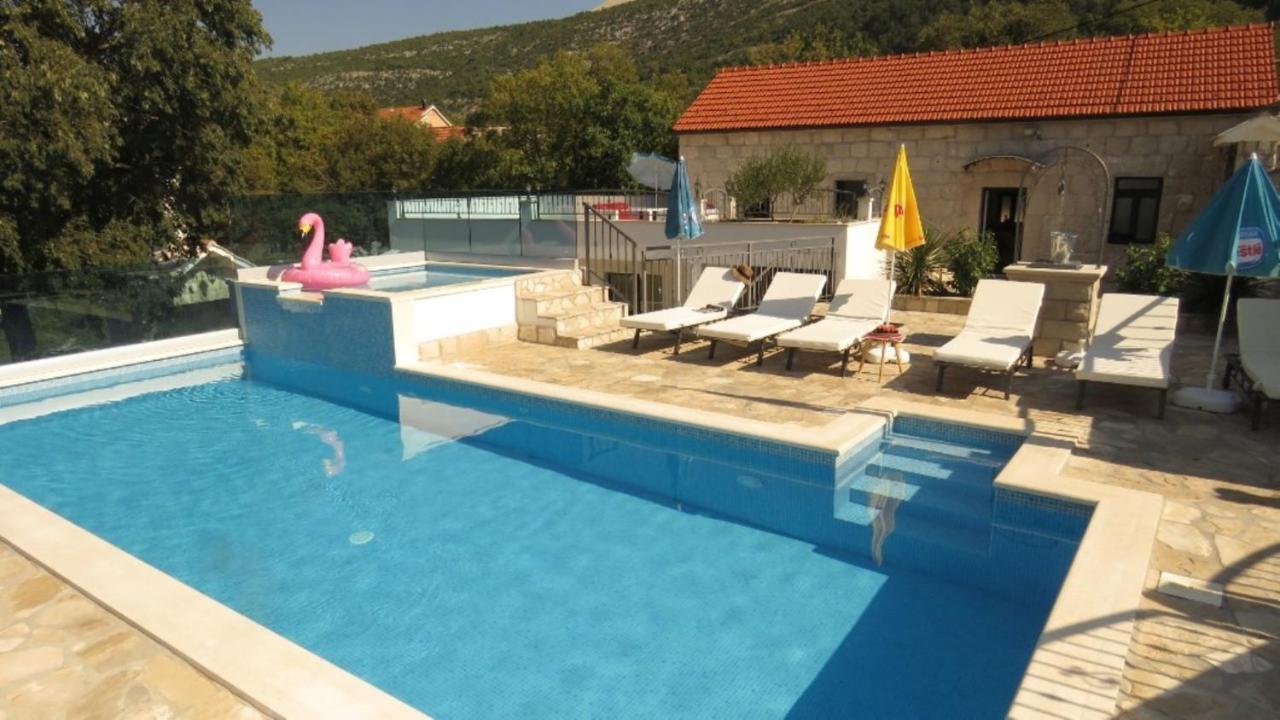 Dvori Stipanovi With Heated Pool And Jacuzzi Villa Donje Rascane Buitenkant foto