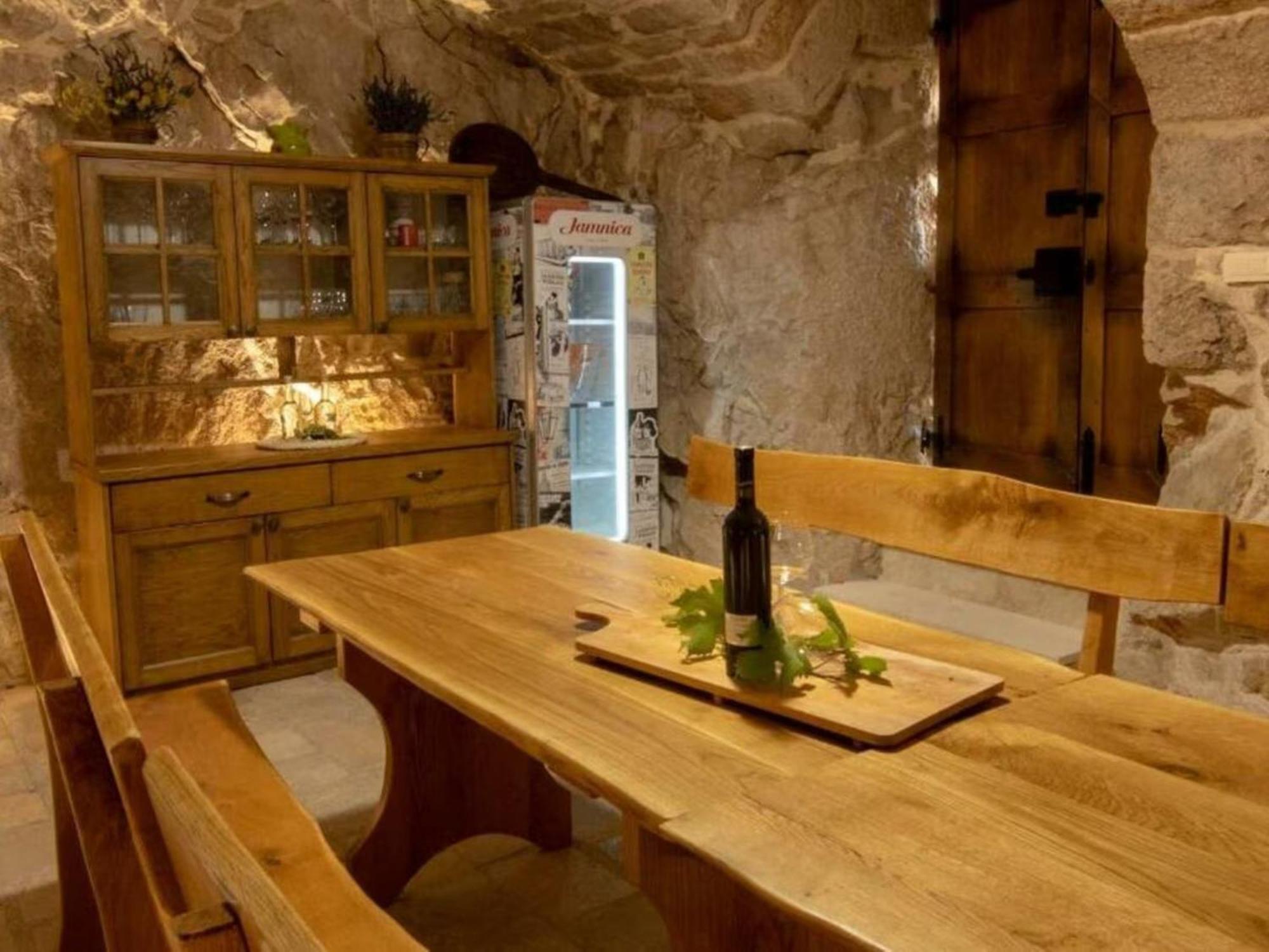 Dvori Stipanovi With Heated Pool And Jacuzzi Villa Donje Rascane Buitenkant foto